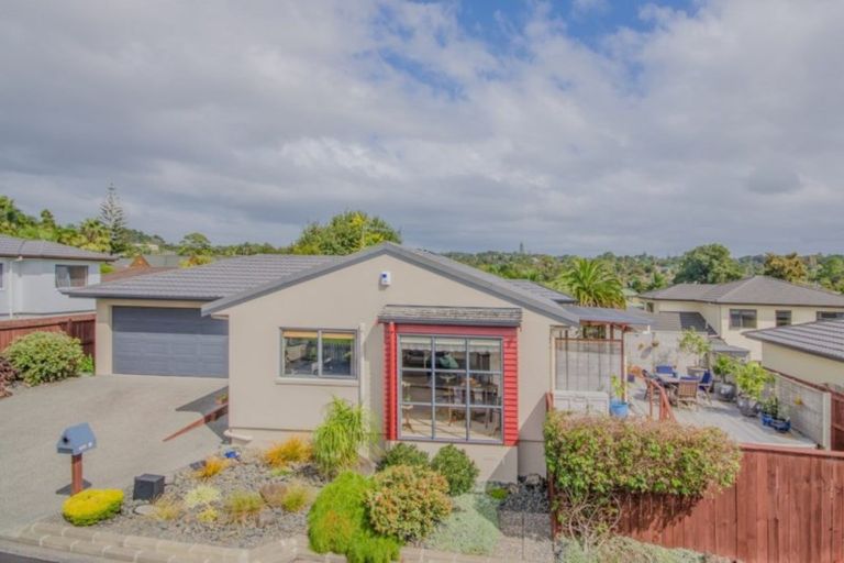 Photo of property in 72c Seabrook Avenue, New Lynn, Auckland, 0600