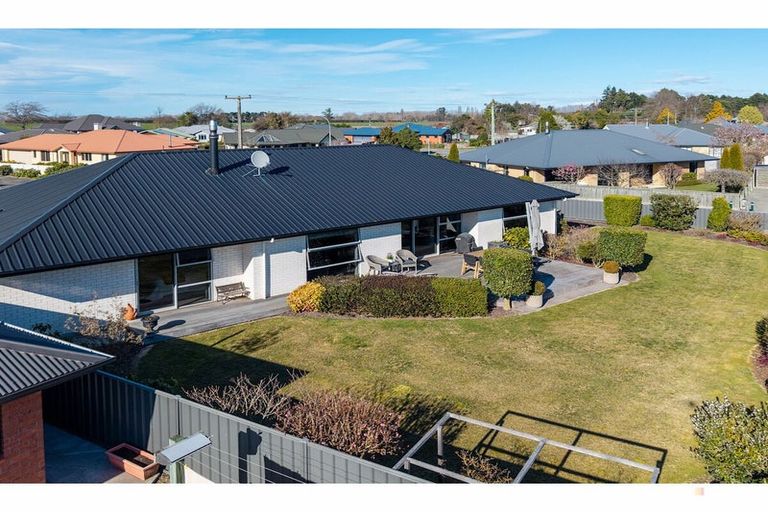 Photo of property in 24 Tancred Street, Geraldine, 7930