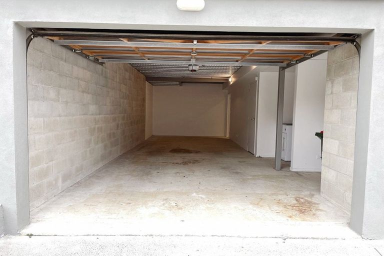 Photo of property in 20/10 Silver Moon Road, Albany Heights, Auckland, 0632