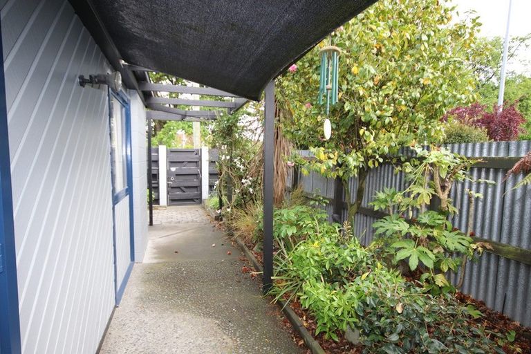 Photo of property in 32 Oak Grove, Ashburton, 7700