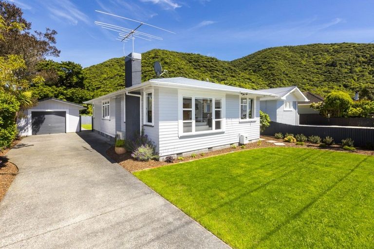 Photo of property in 84 Black Beech Street, Birchville, Upper Hutt, 5018
