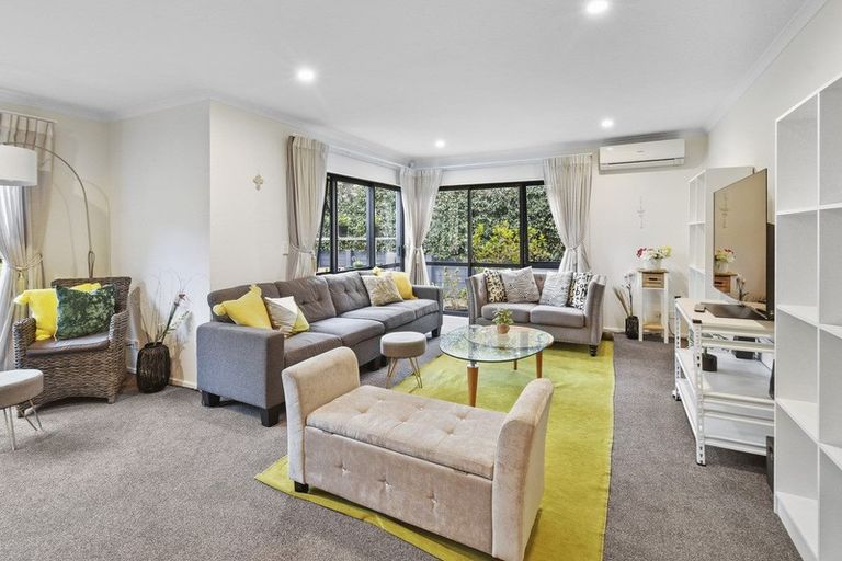 Photo of property in 9 Murrayfield Lane, Manurewa, Auckland, 2105