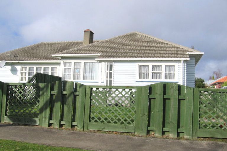 Photo of property in 66-68 Rangiora Avenue, Roslyn, Palmerston North, 4414