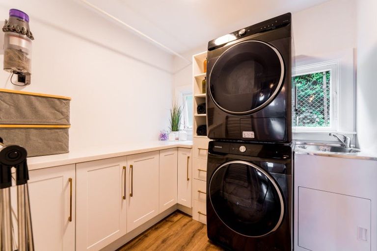 Photo of property in 21 Moana Crescent, Musselburgh, Dunedin, 9013