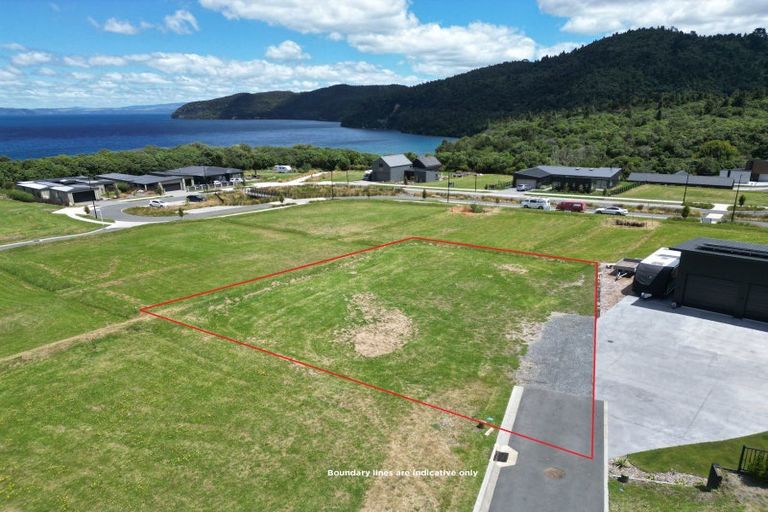 Photo of property in 10 Broadleaf Way, Kinloch, 3377