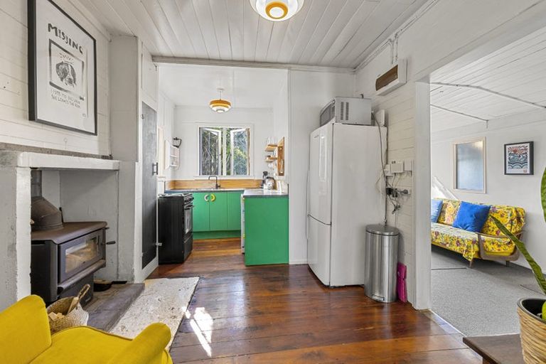 Photo of property in 34 Government Road, Raglan, 3225