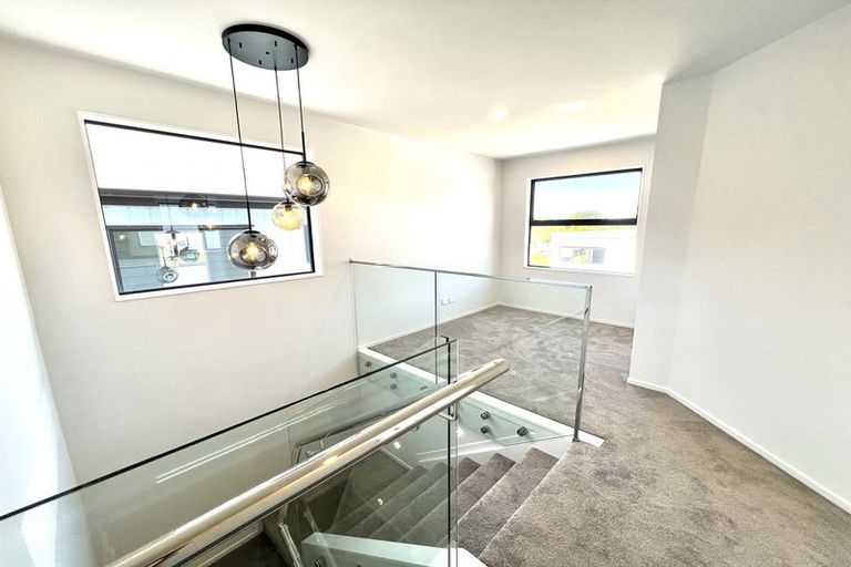 Photo of property in 20b Clovelly Road, Bucklands Beach, Auckland, 2012