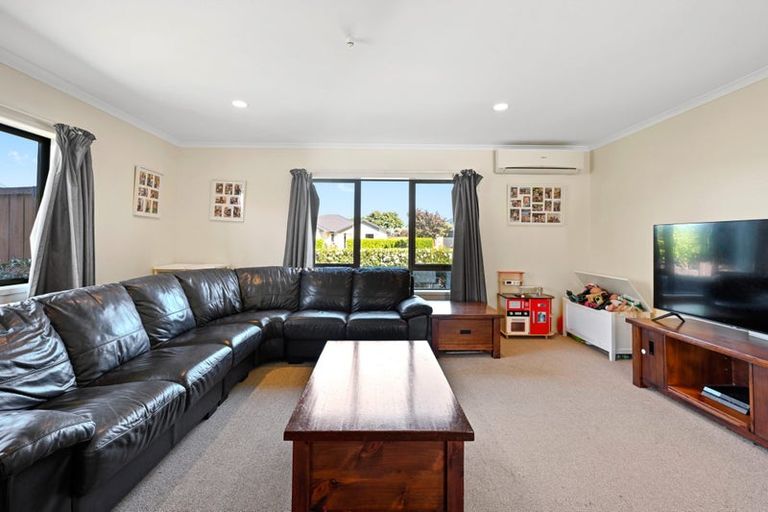 Photo of property in 26 Aquila Crescent, Rototuna North, Hamilton, 3210