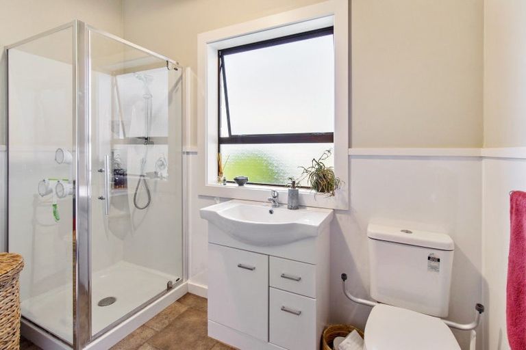 Photo of property in 43 Doug Ledgerwood Drive, Wanaka, 9305