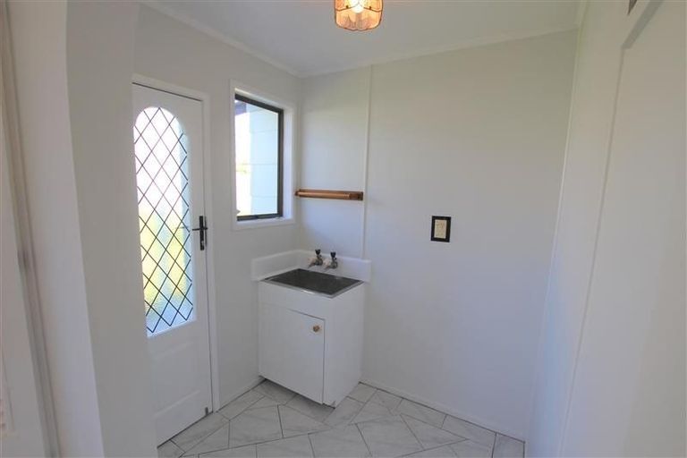 Photo of property in 452 Porchester Road, Randwick Park, Auckland, 2105