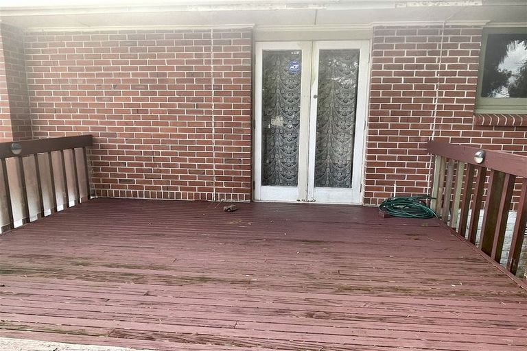 Photo of property in 29 Awaroa Road, Sunnyvale, Auckland, 0612