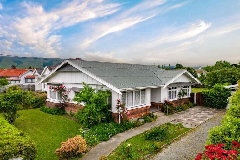 Photo of property in 10 Harris Street, Waimate, 7924