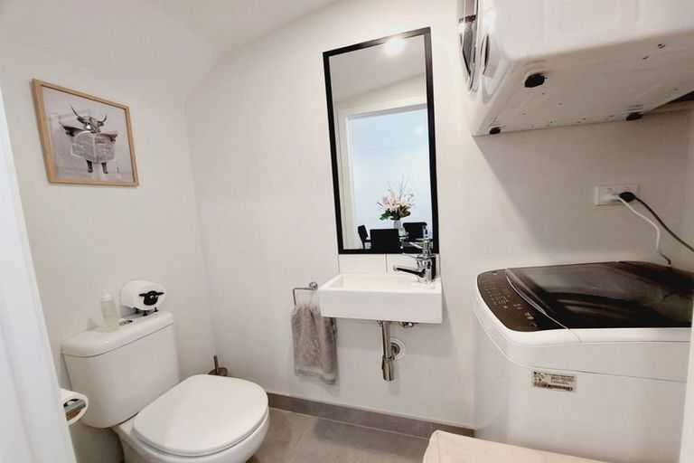 Photo of property in 22 Wharara Lane, Massey, Auckland, 0614