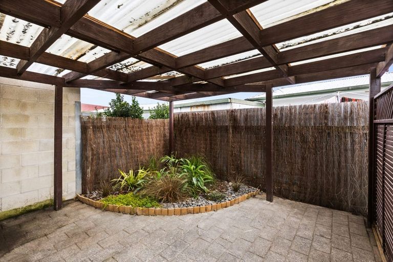 Photo of property in 30 Norfolk Street, Tamatea, Napier, 4112
