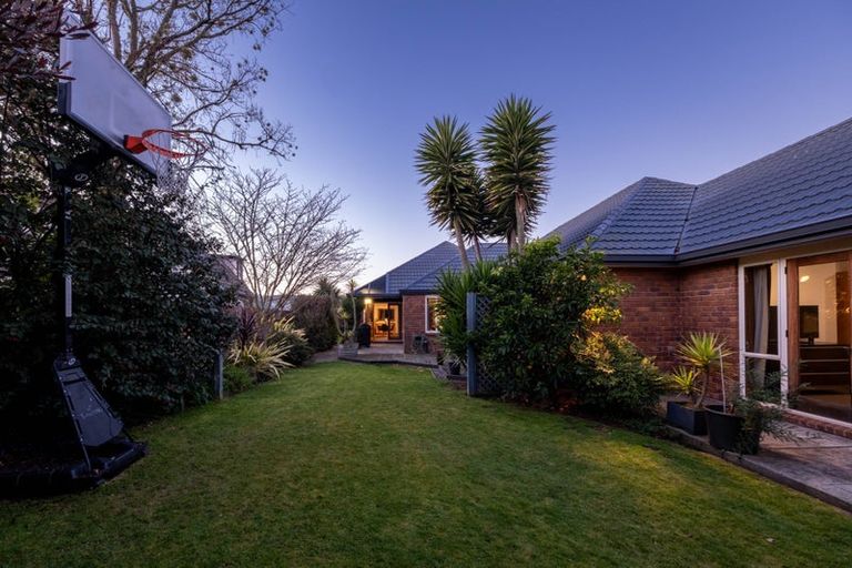 Photo of property in 48 Broadhaven Avenue, Parklands, Christchurch, 8083
