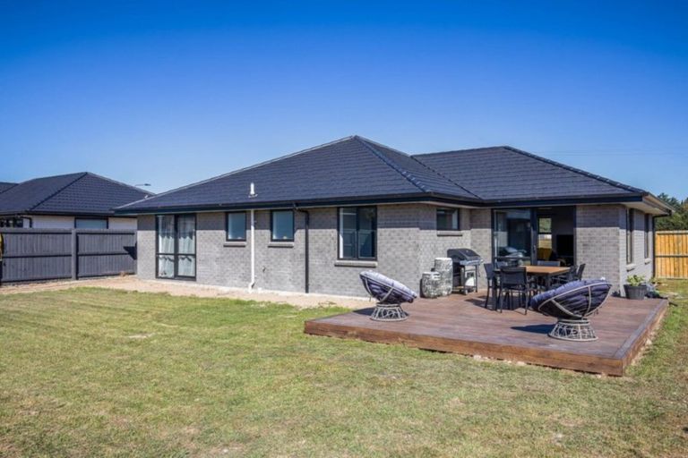 Photo of property in 62 Petries Road, Woodend, 7610