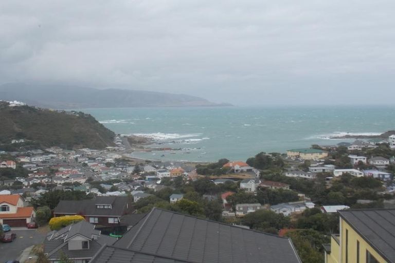 Photo of property in 62 Frobisher Street, Island Bay, Wellington, 6023