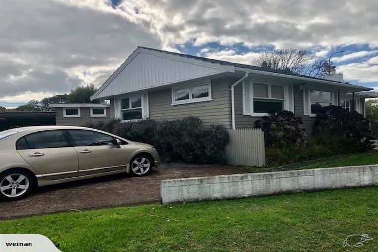 Photo of property in 34 Lincoln Road, Henderson, Auckland, 0610