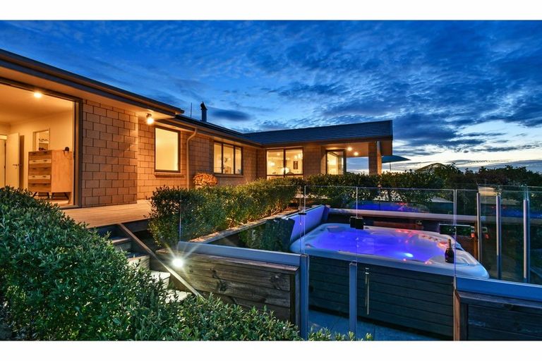 Photo of property in 640 Ponga Road, Opaheke, Papakura, 2584