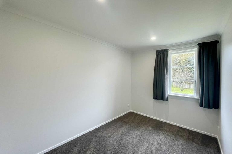 Photo of property in 21 Miro Street, Merrilands, New Plymouth, 4312
