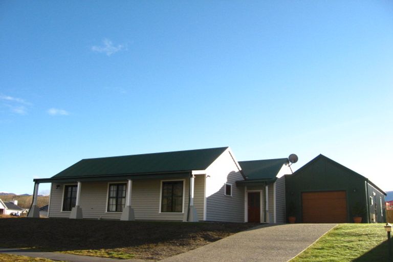 Photo of property in 15 Hope Avenue, Lake Hayes, Queenstown, 9304