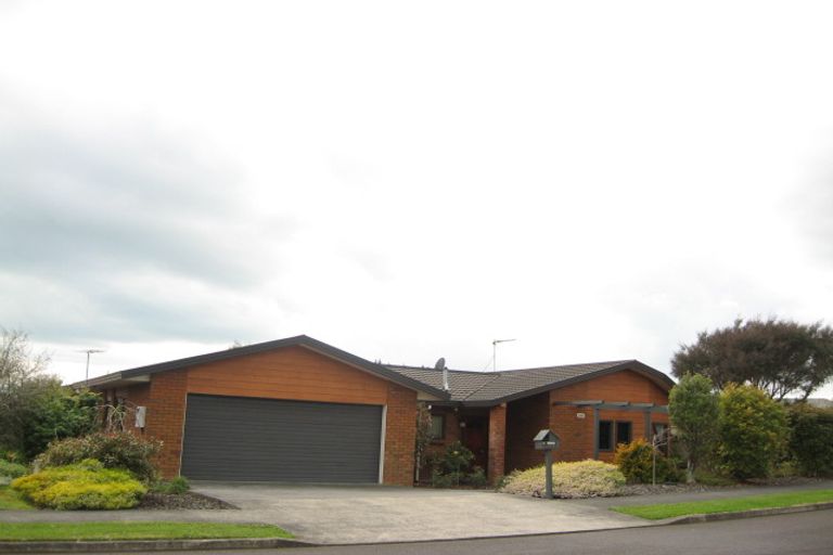 Photo of property in 21 Ashmore Drive, Frankleigh Park, New Plymouth, 4310