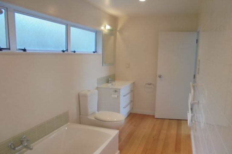 Photo of property in 10 Nepal Place, Khandallah, Wellington, 6035