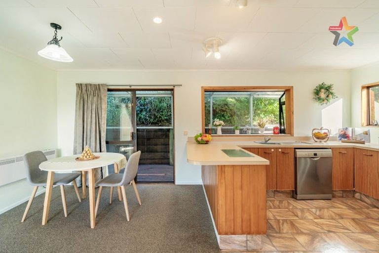 Photo of property in 21 Ngahere Street, Stokes Valley, Lower Hutt, 5019