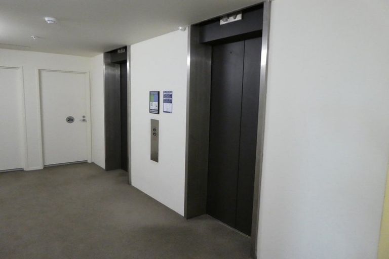 Photo of property in 2e/123 Molesworth Street, Thorndon, Wellington, 6011