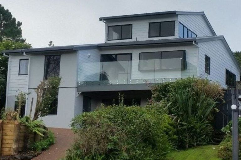 Photo of property in 24 Montclair Rise, Browns Bay, Auckland, 0630