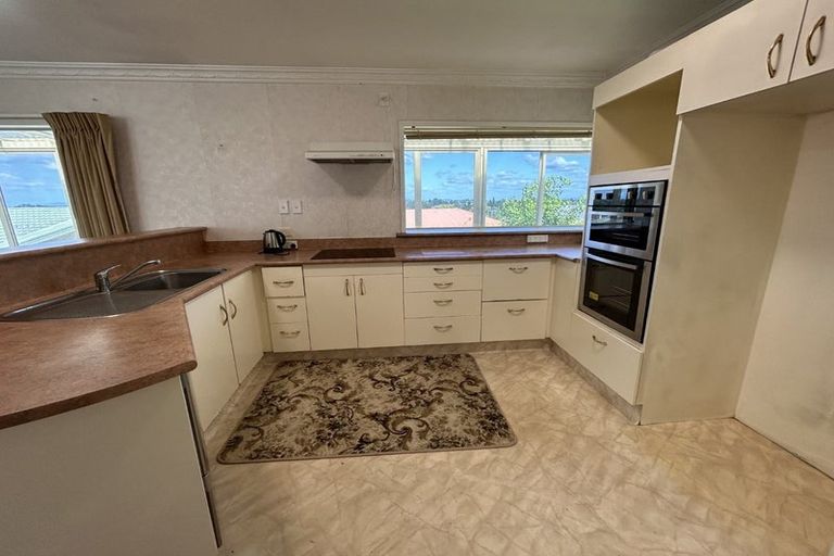 Photo of property in 33 Bartholomew Drive, Nawton, Hamilton, 3200