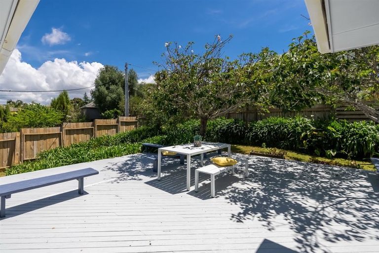 Photo of property in 1/24 Lyttelton Avenue, Forrest Hill, Auckland, 0620