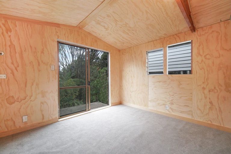 Photo of property in 396 Huia Road, Titirangi, Auckland, 0604