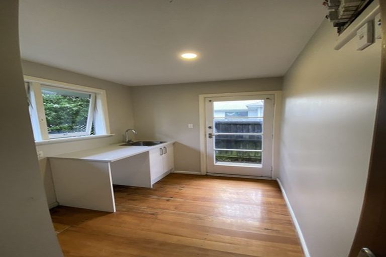 Photo of property in 37 Sparks Road, Hoon Hay, Christchurch, 8025