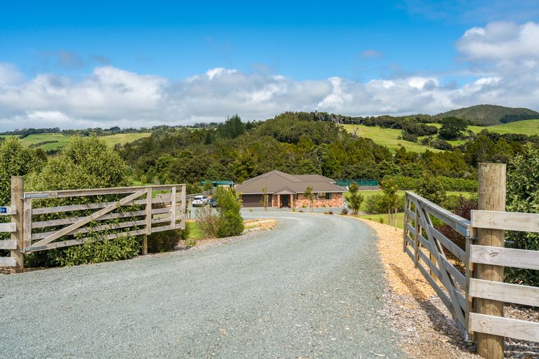 Photo of property in 45 Warbler Way, Mangawhai, 0573