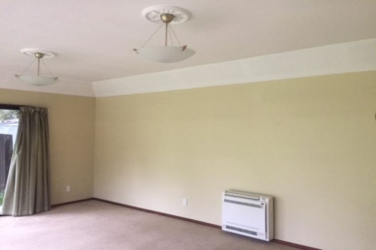 Photo of property in 30a Strowan Road, Strowan, Christchurch, 8052