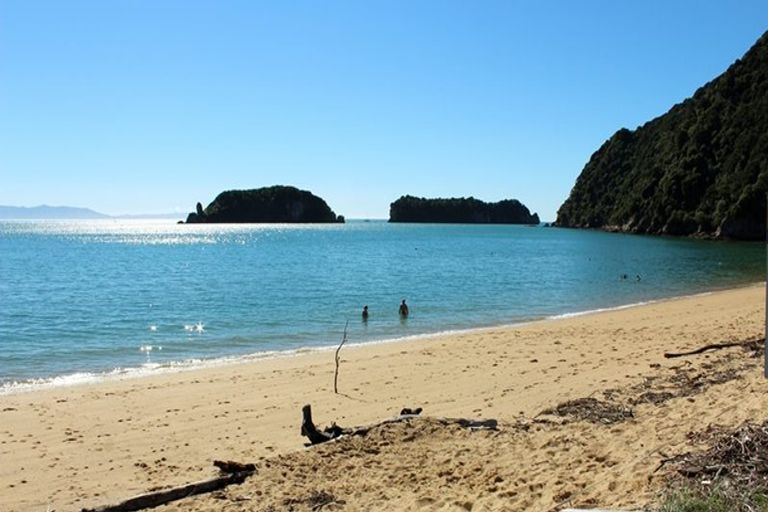 Photo of property in 51a Tata Heights, Tata Beach, Takaka, 7183