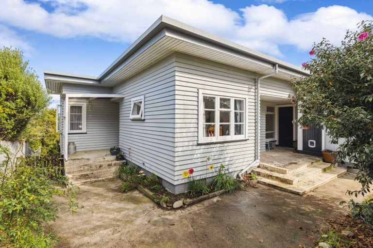 Photo of property in 24 Read Street, Levin, 5510