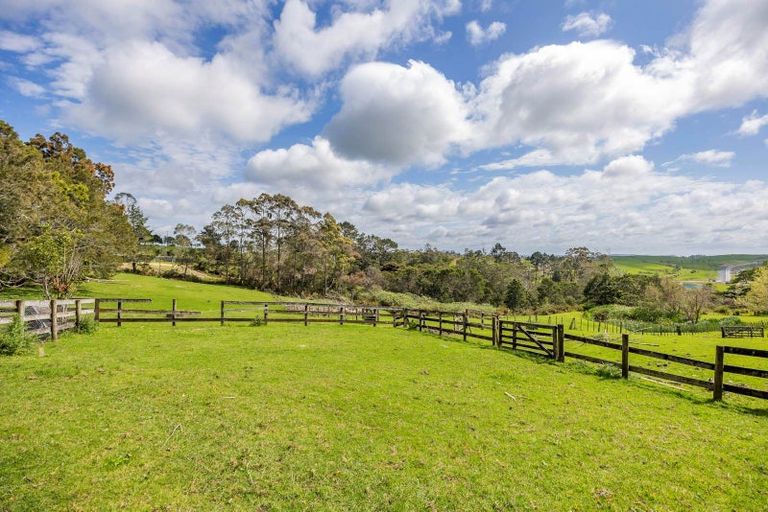 Photo of property in 355 Bawden Road, Dairy Flat, Albany, 0792