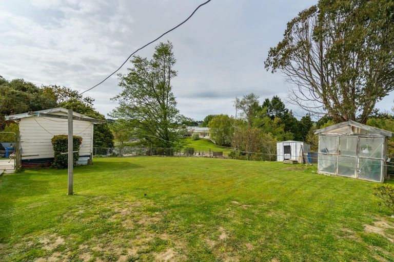 Photo of property in 3 Stuart Street, Owaka, 9535