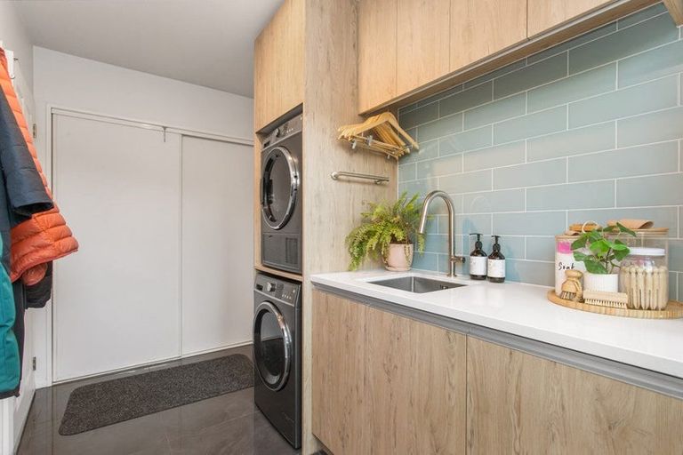 Photo of property in 28 Highcrest Heights, Westmorland, Christchurch, 8025