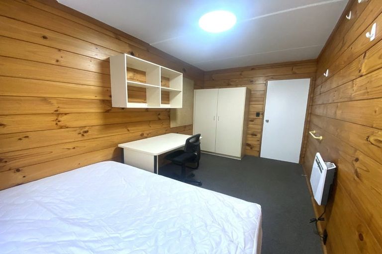 Photo of property in Te Awhina Apartments, 26/22 Sussex Street, Mount Cook, Wellington, 6021