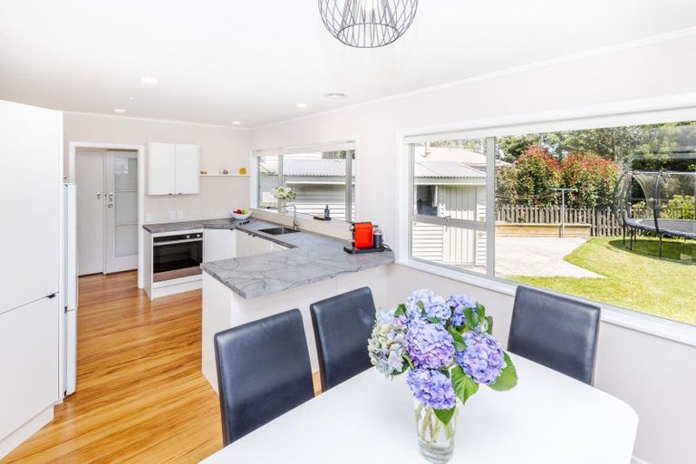 Photo of property in 21 Paulette Place, Queenwood, Hamilton, 3210