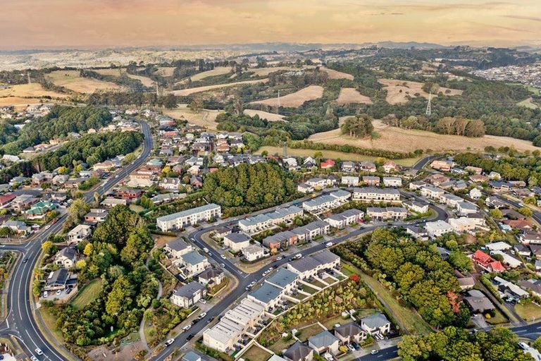 Photo of property in 3 Matairangi Avenue, Totara Heights, Auckland, 2105