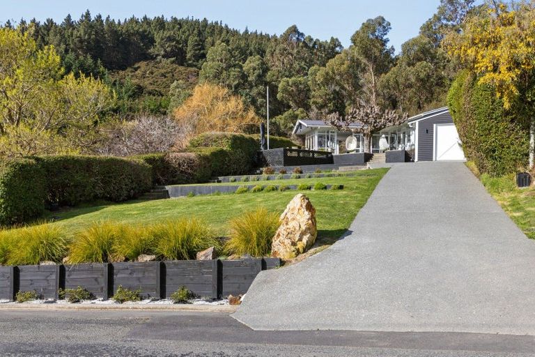 Photo of property in 12 Andersons Road, Charteris Bay, Governors Bay, 8971