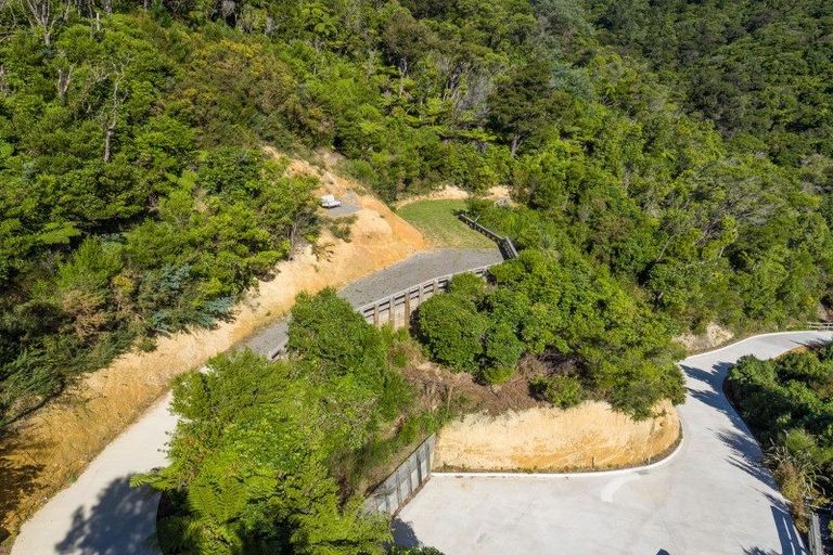 Photo of property in 25 Seaview Crescent, Picton, 7220