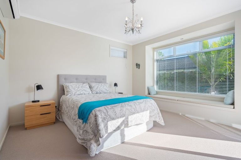 Photo of property in 89 Barbados Way, One Tree Point, 0118