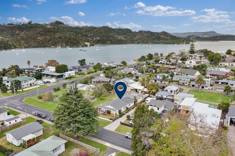 Photo of property in 12 Dundas Street, Whitianga, 3510