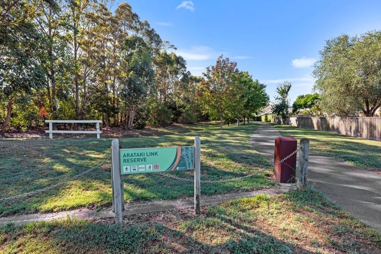 Photo of property in 28 Arataki Road, Havelock North, 4130