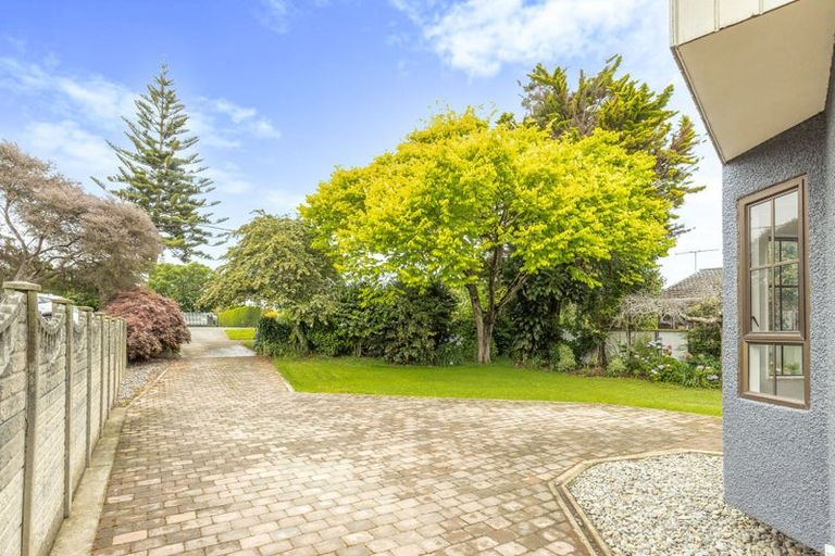 Photo of property in 261 Te Moana Road, Waikanae, 5036
